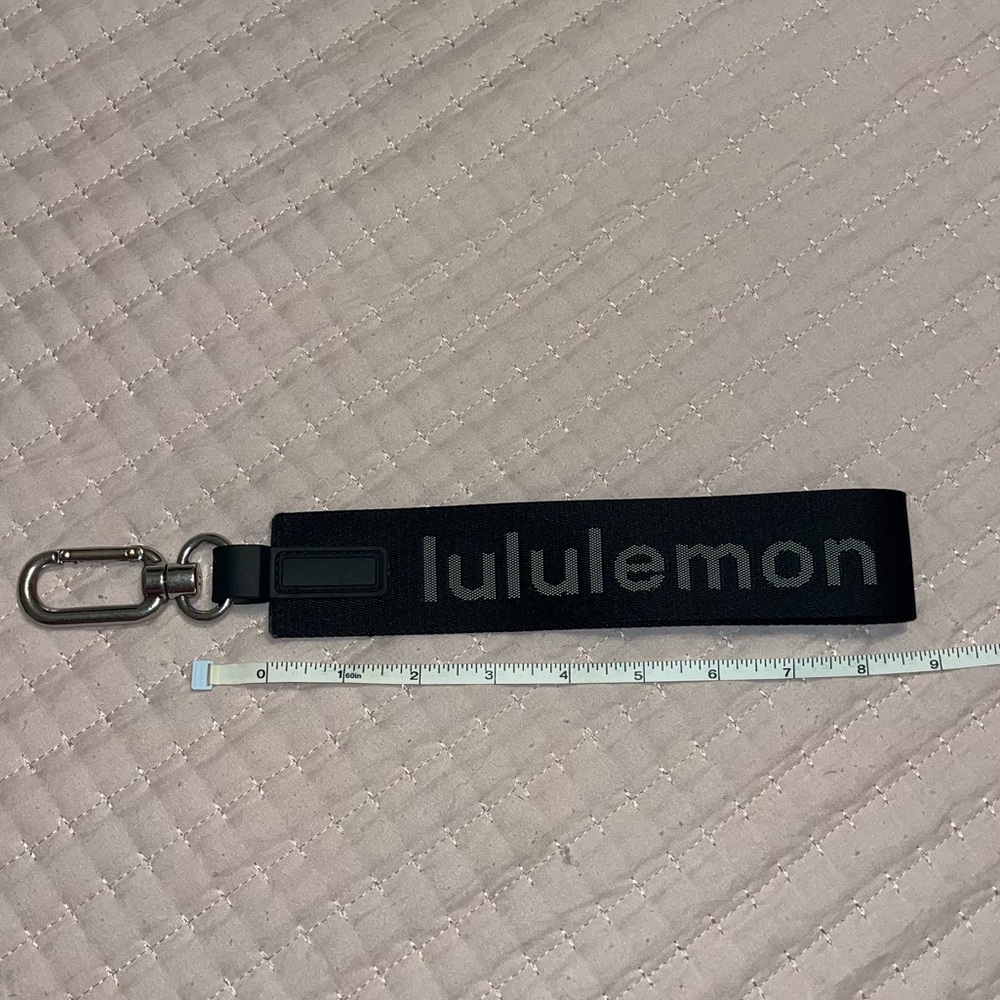 Lululemon Black and Grey Lanyard